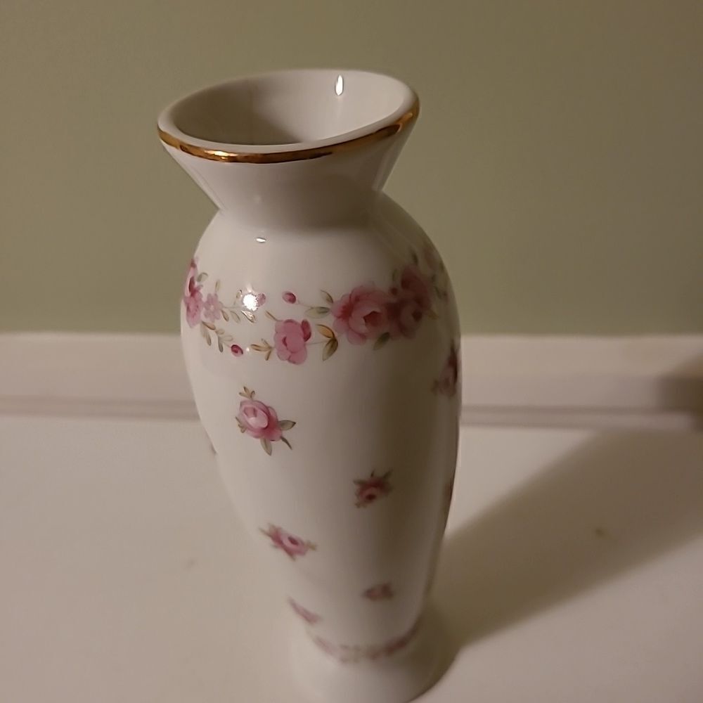 Lefton China Vase - Picture 5 of 6